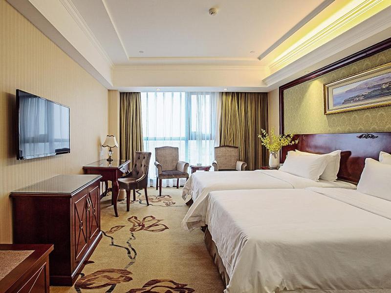 Vienna Hotel Changnan Nanchang County Bagian luar foto
